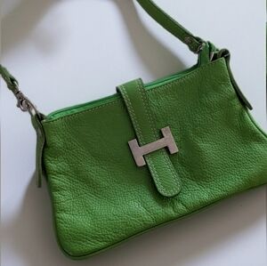 Vera Pelle Vibrant Green Leather Crossbody Bag